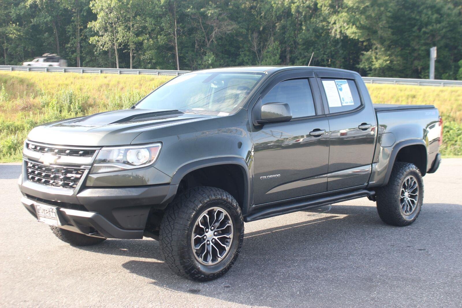 Used 2018 DEEPWOOD GREEN METALLIC Chevrolet 4WD ZR2 image 3