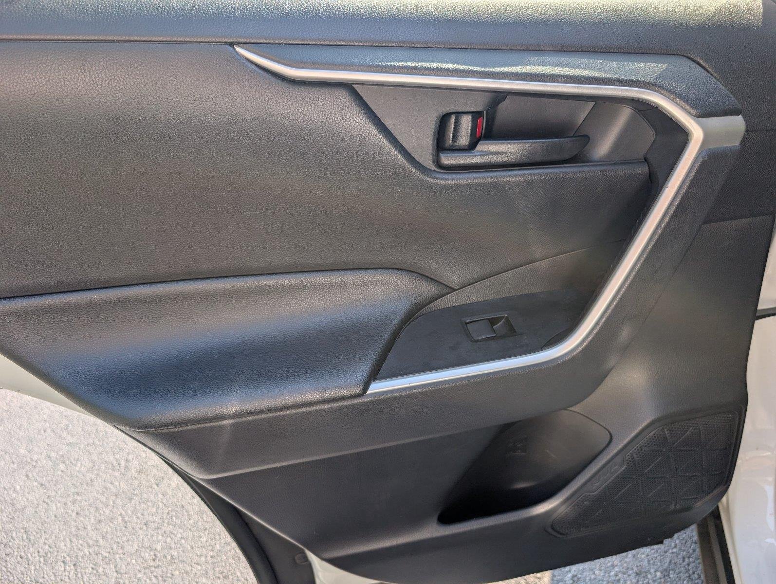 Used 2019 Super White Toyota LE image 34