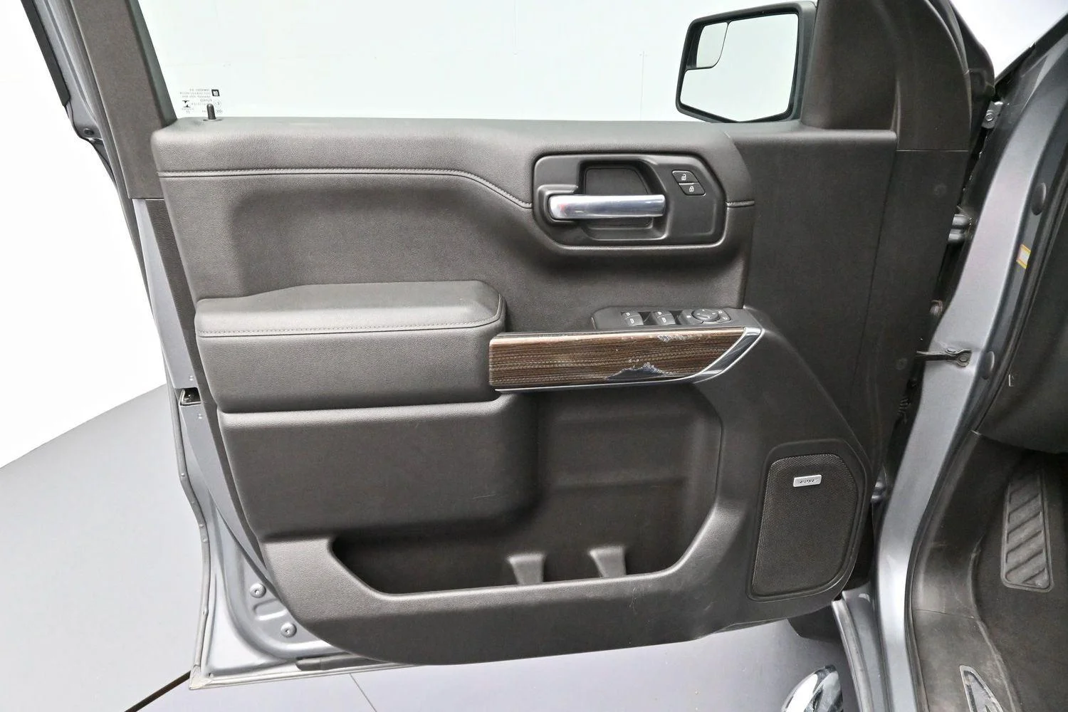Used 2020 SATIN STEEL METALLIC Chevrolet RST image 10