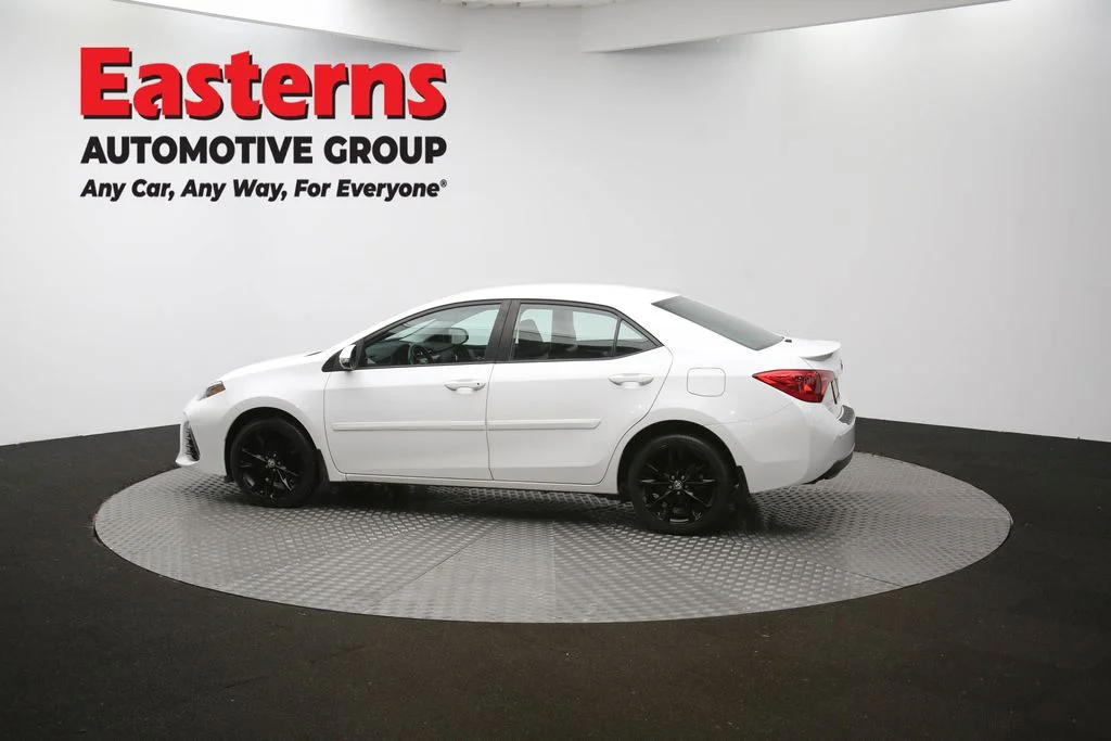 Used 2018 White Toyota SE image 58