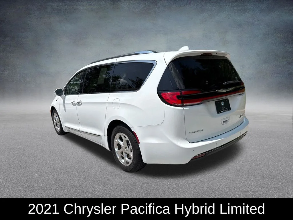 Used 2021 White Chrysler Limited image 3