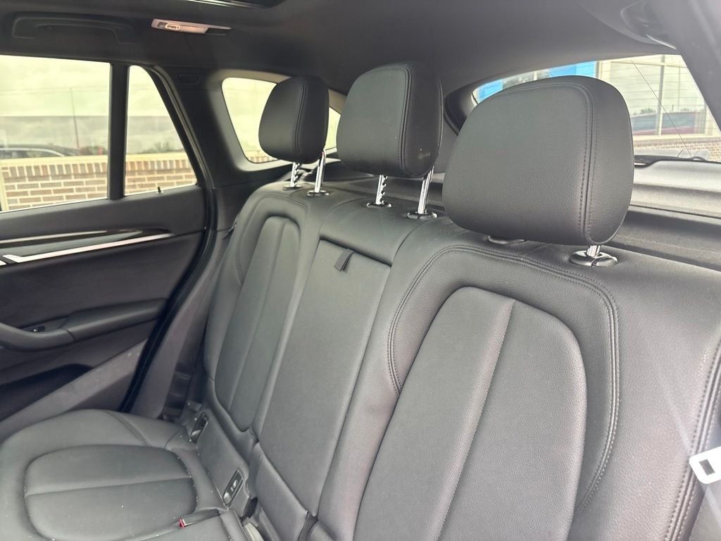 Used 2016 Jet Black BMW xDrive28i image 36