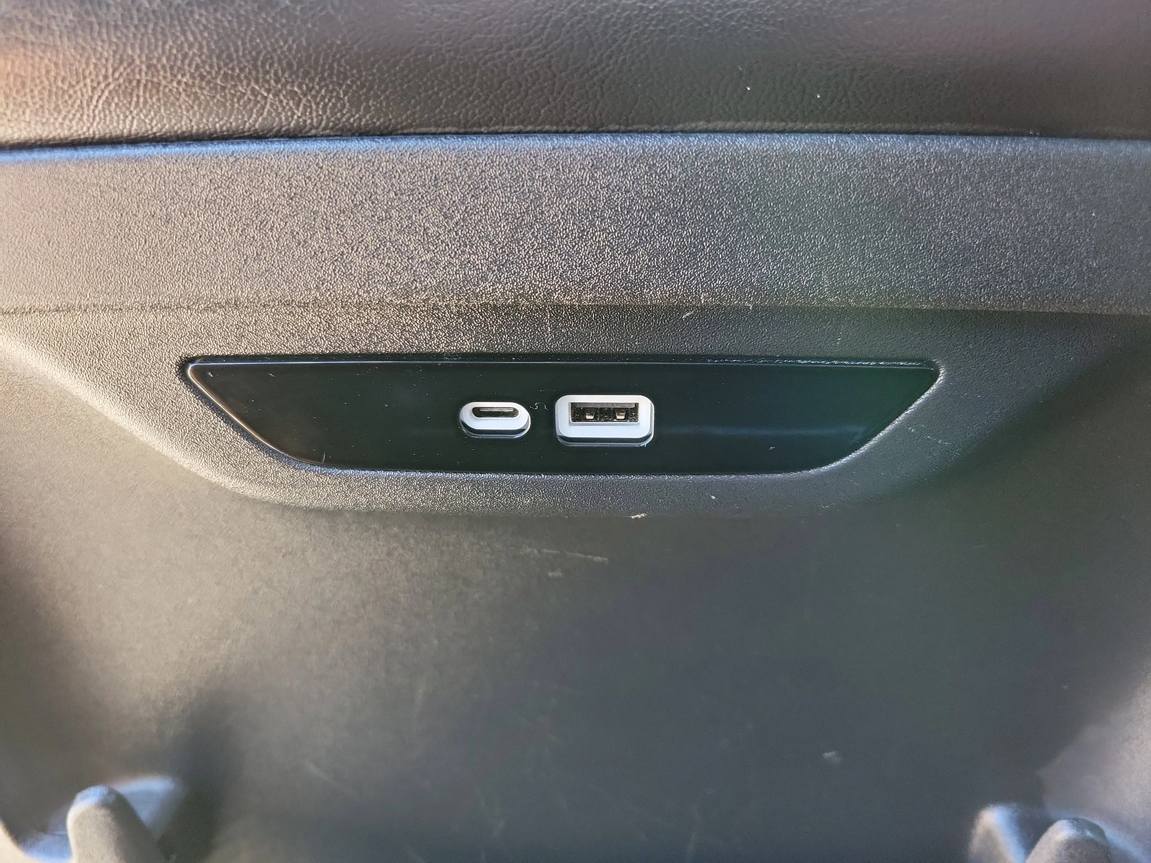 2025 Chrysler Pacifica Limited - Photo 12