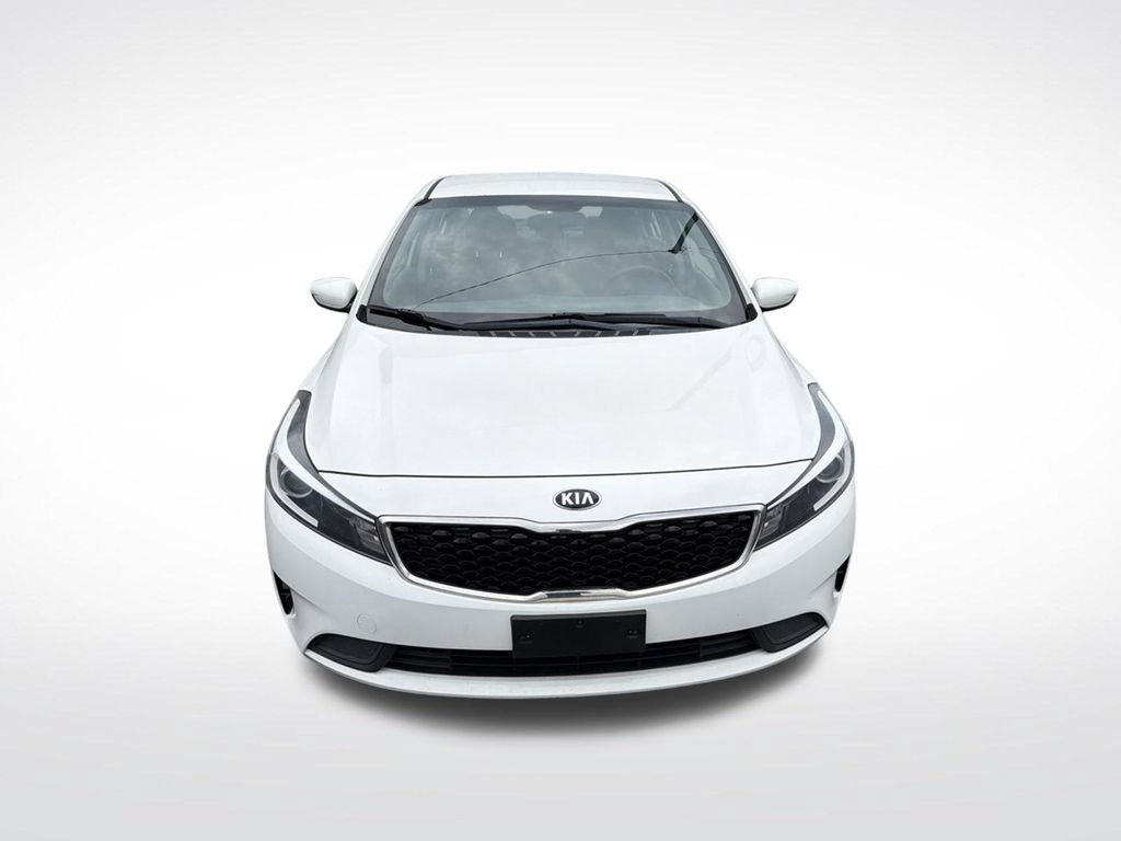Used 2018 Kia FORTE LX with VIN 3KPFK4A7XJE195167 for sale in Marion, IN