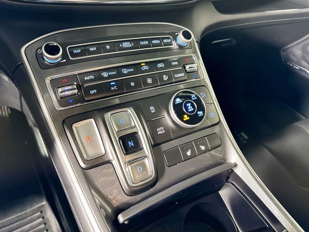 Used 2023 Gray Hyundai SEL image 18