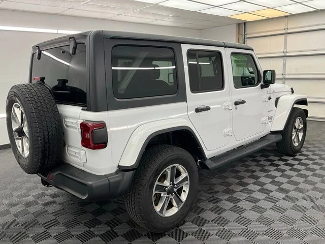 Used 2022 White Jeep Unlimited Sahara image 23