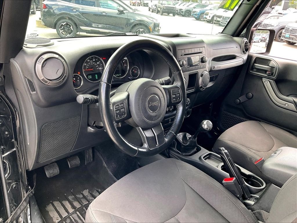 Used 2017 Black Clearcoat Jeep Unlimited Sport image 8