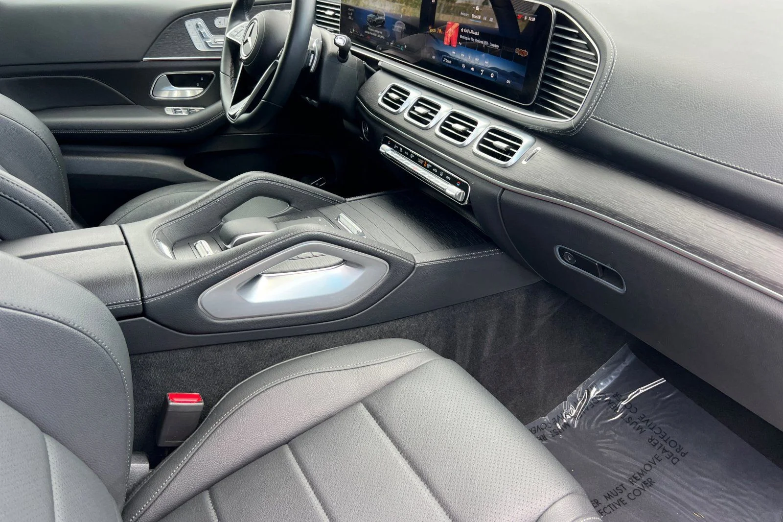 Used 2025 White Mercedes-Benz GLS 450 image 20