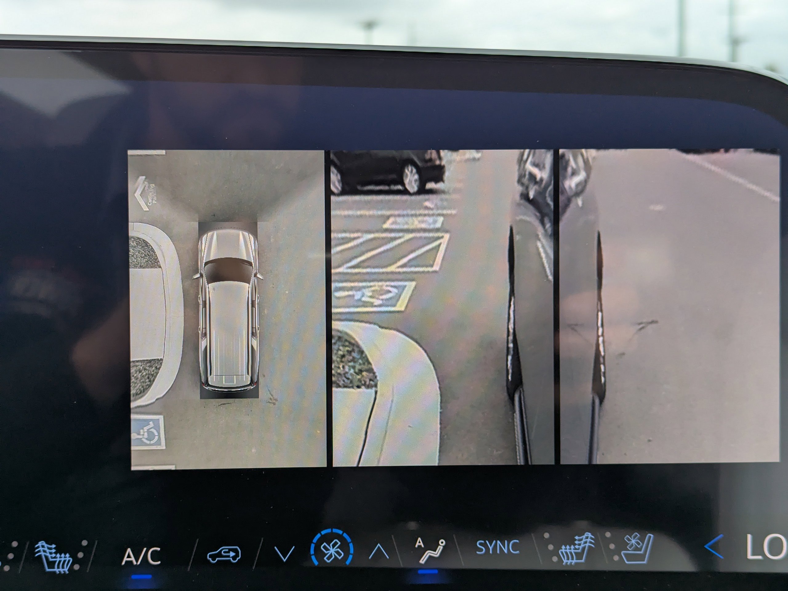 2025 Chevrolet Suburban Premier - Photo 24