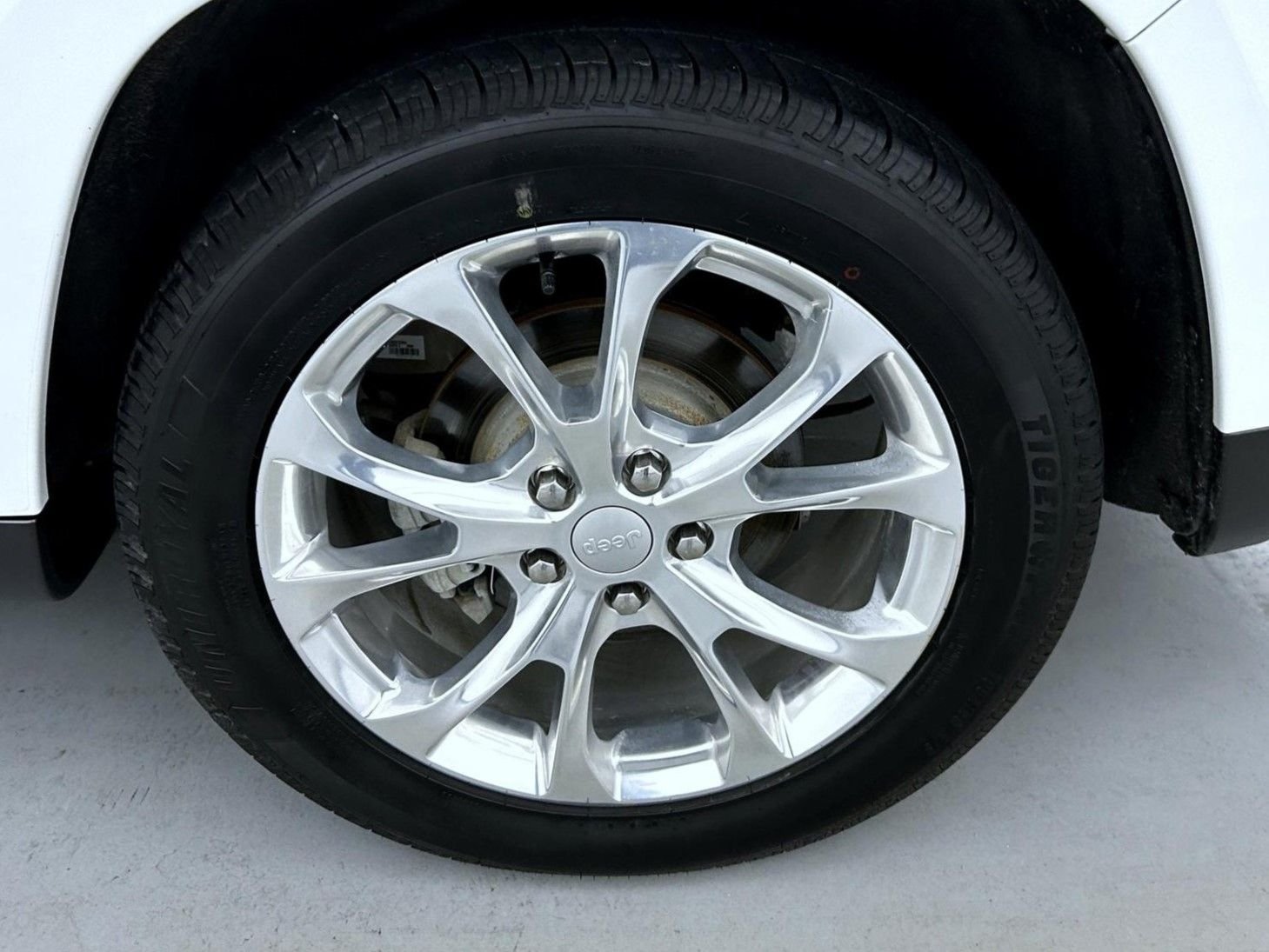 Used 2020 White Jeep Summit image 23