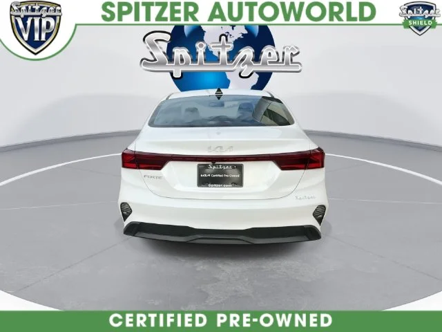 Used 2024 White Kia LXS image 13
