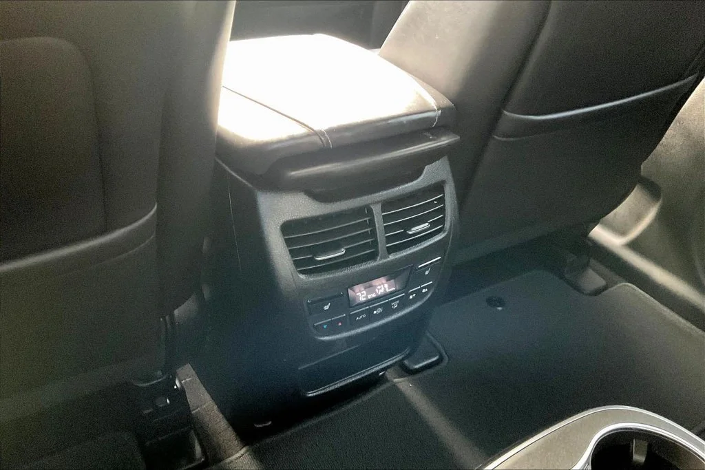 Used 2020  Acura Advance image 12