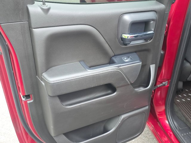 Used 2018 CAJUN RED TINTCOAT Chevrolet LT image 29
