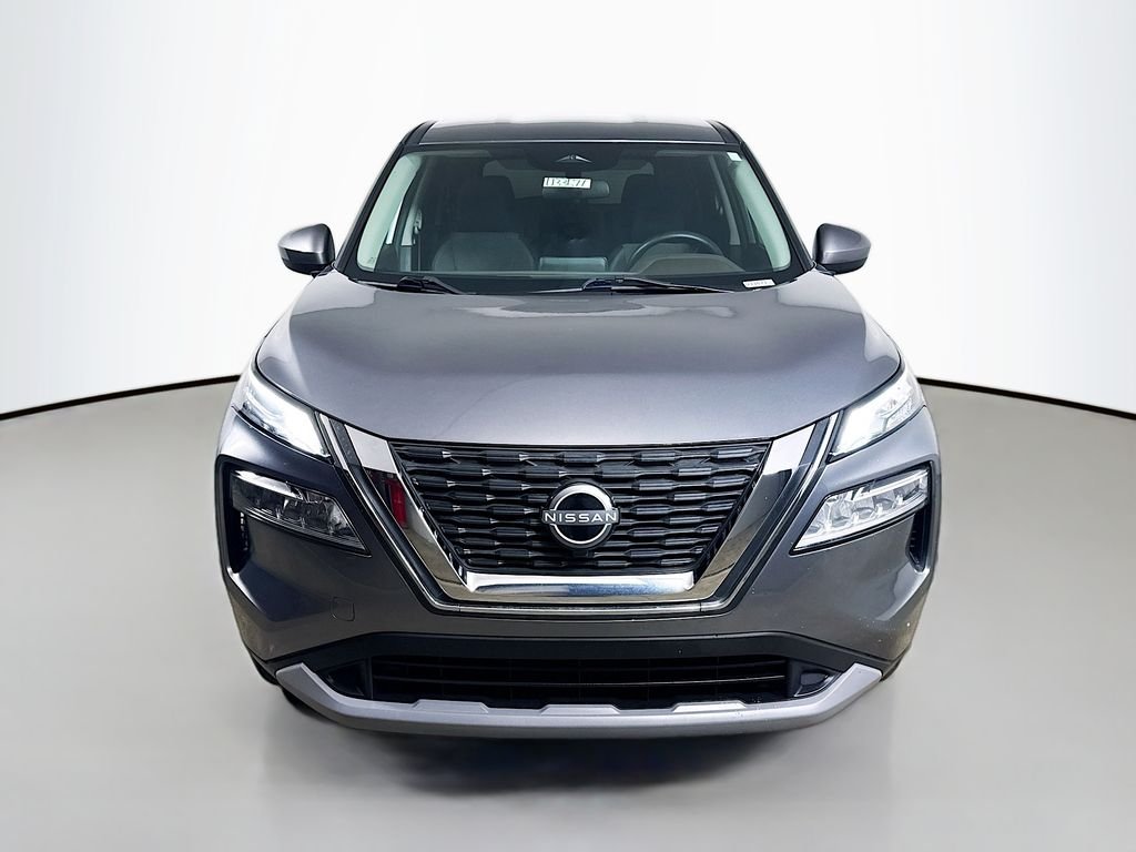 Used 2023 Gun Metallic Nissan SV image 2