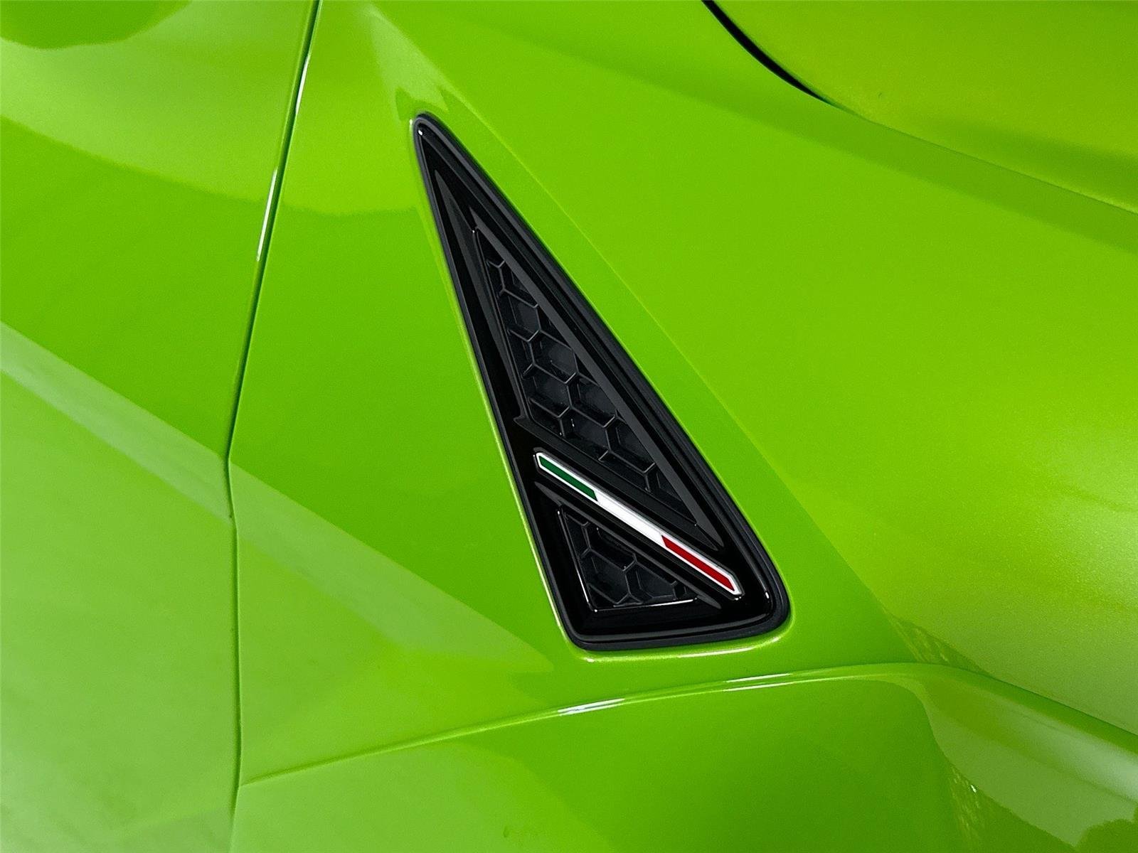 2022 Lamborghini Urus Pearl Capsule - Photo 39