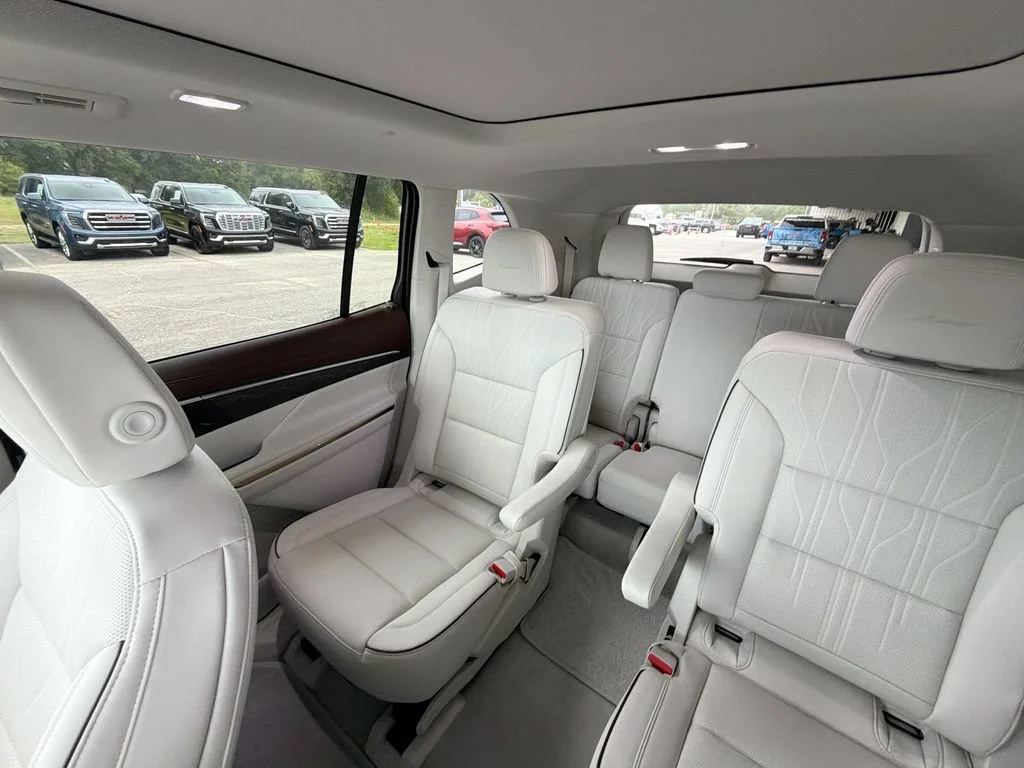 New 2026 Cherry Red Tintcoat Buick Avenir image 12