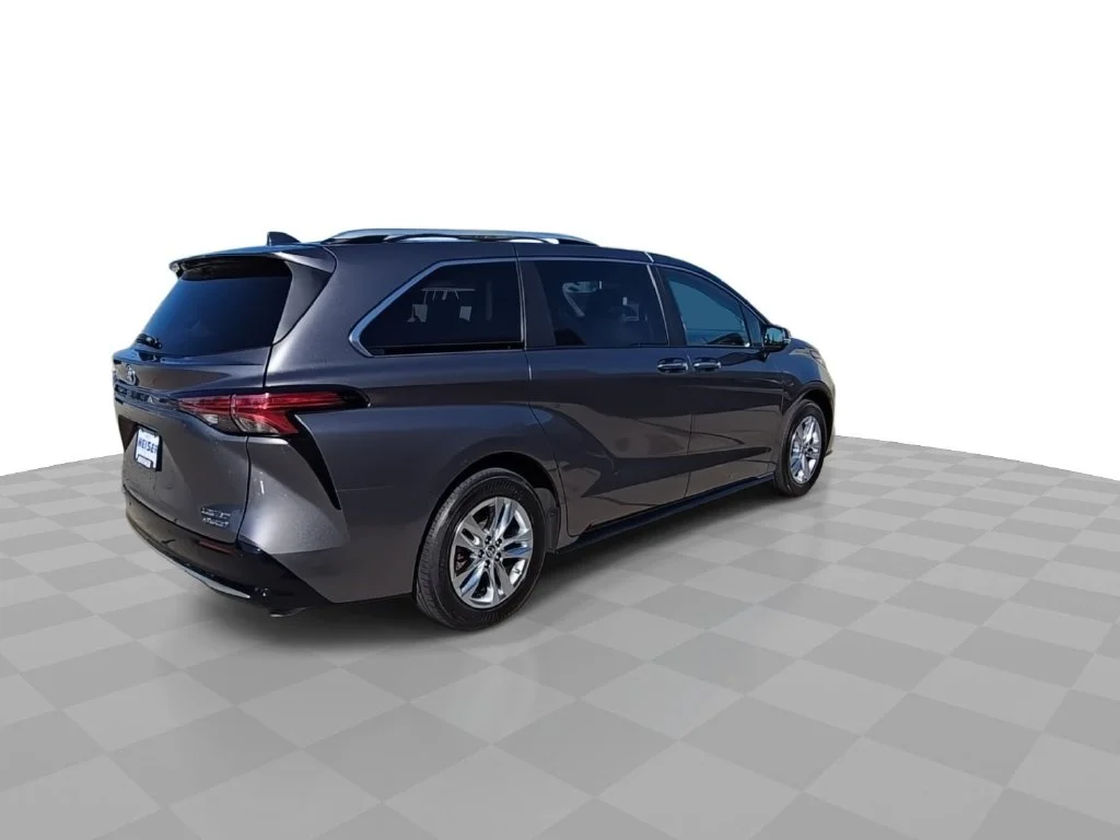 Used 2022 Gray Toyota Limited image 8