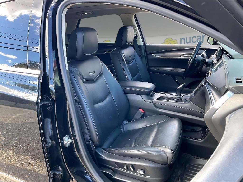 Used 2018 Stellar Black Metallic Cadillac Premium Luxury image 10