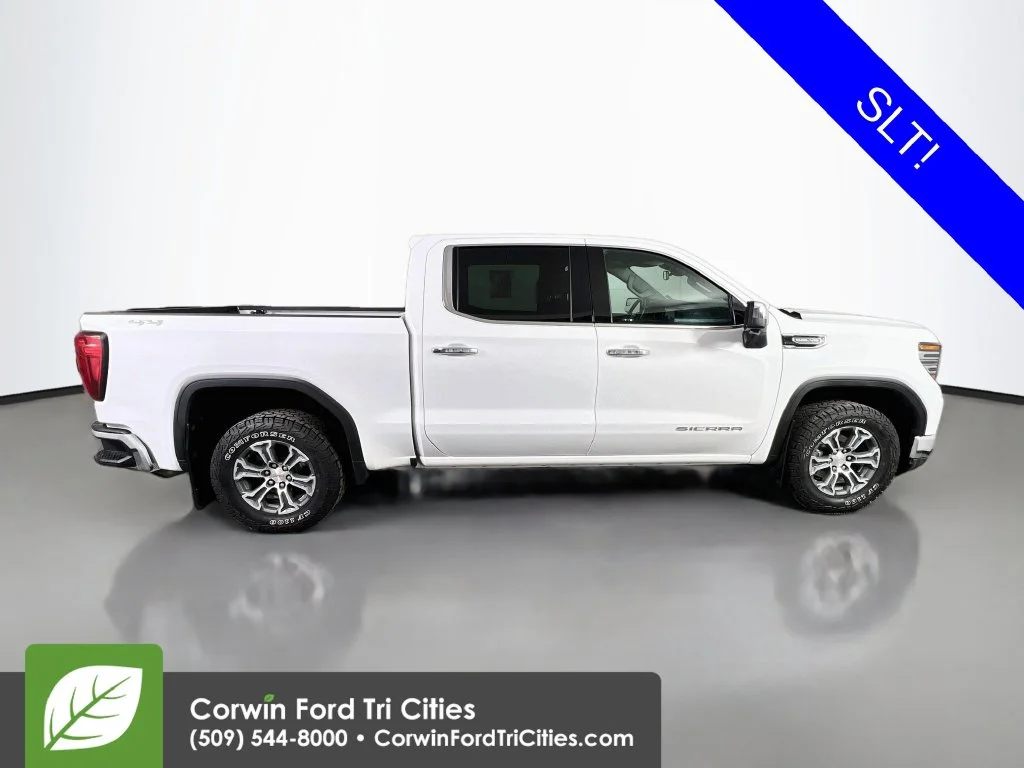 Used 2023 Summit White GMC SLT image 17