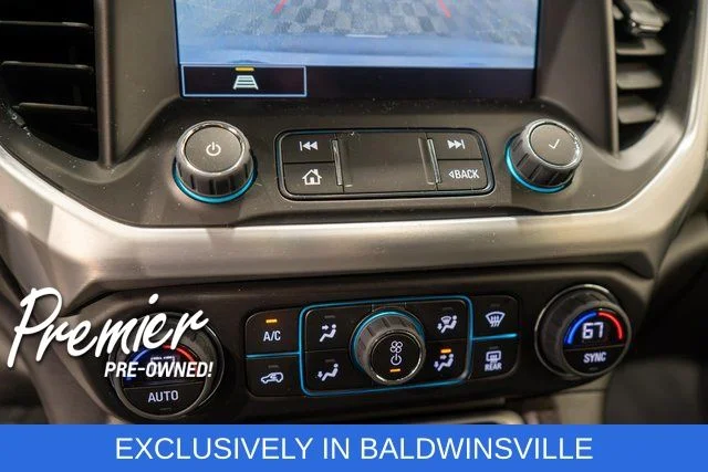 Used 2023 Silver GMC SLT image 26
