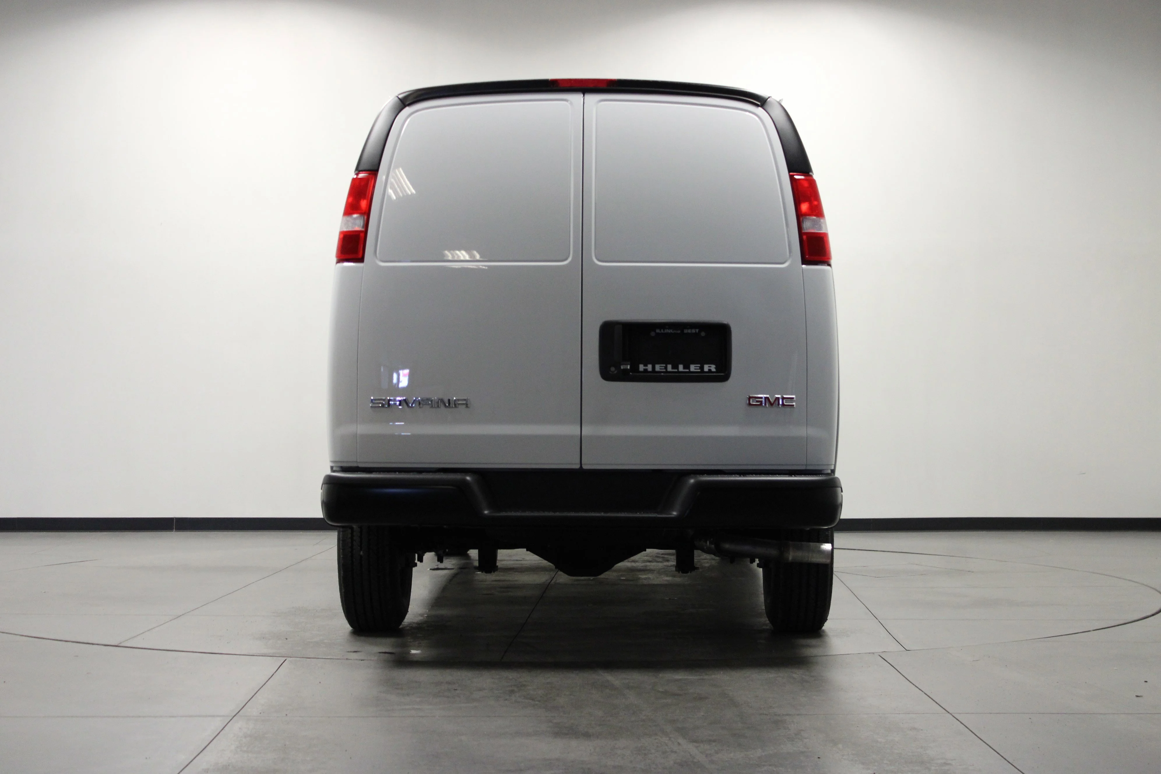 New 2026 Summit White GMC Work Van image 5