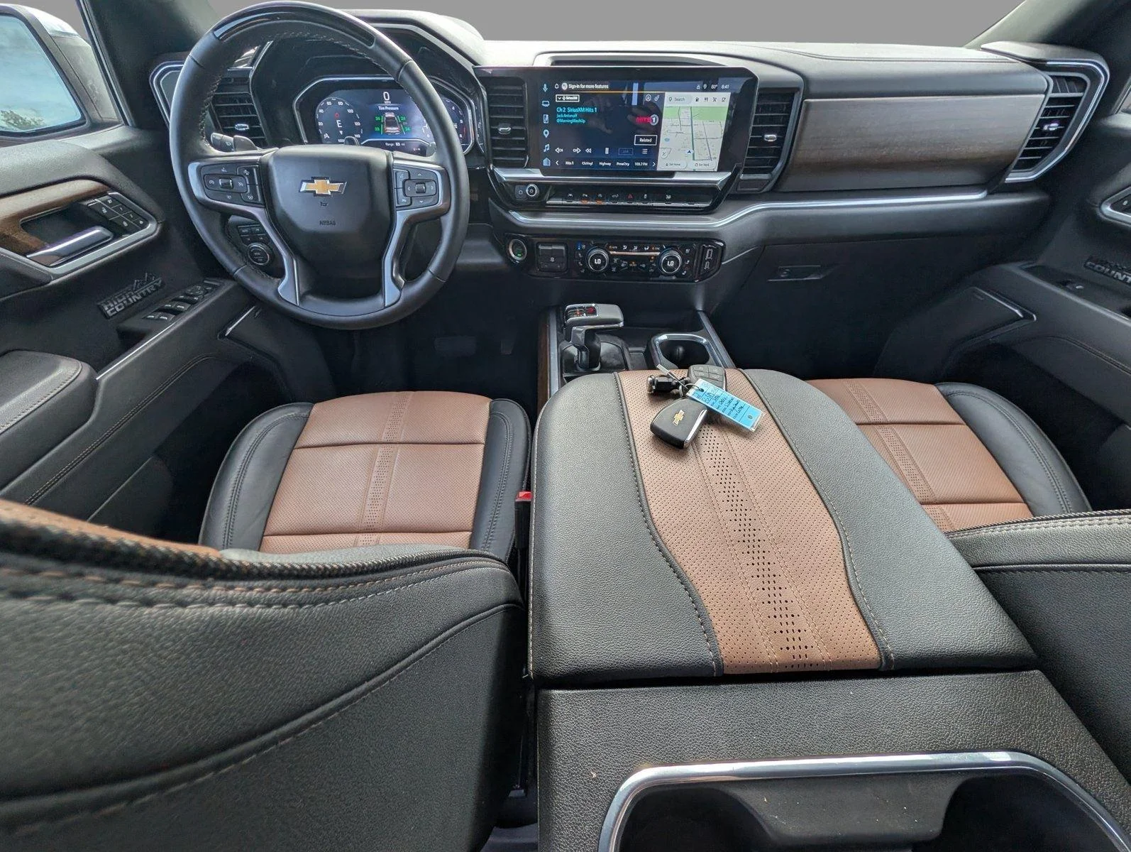 Used 2025 Sterling Gray Metallic Chevrolet High Country image 33