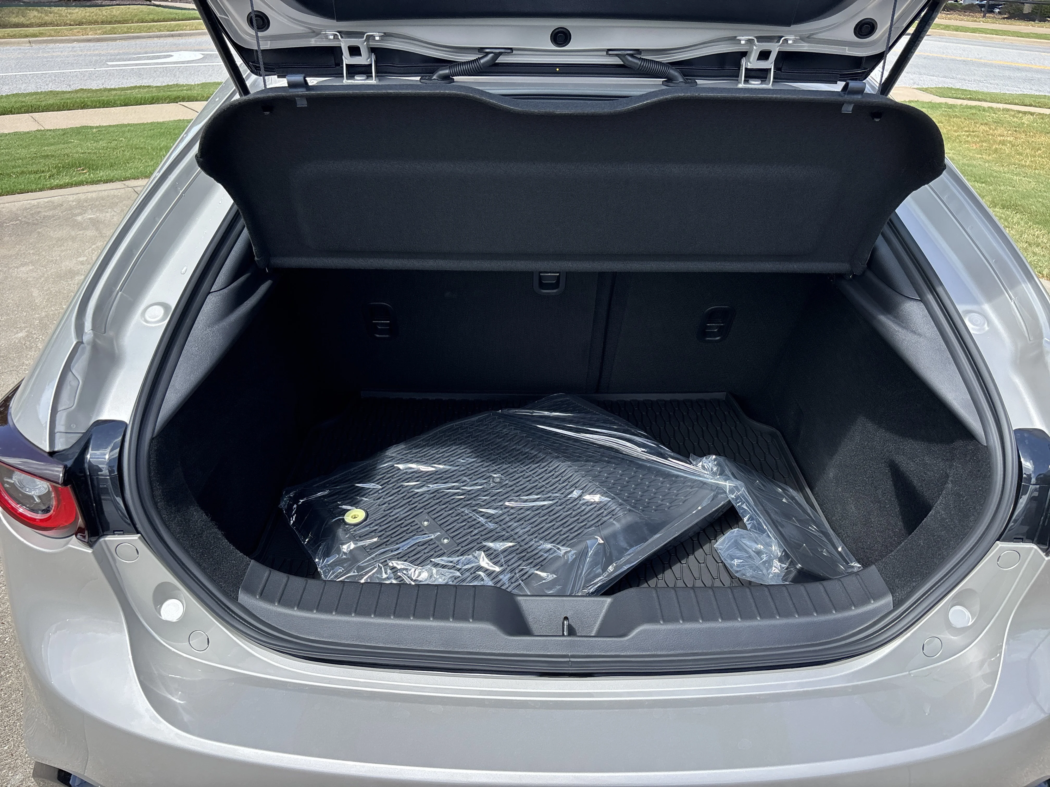 New 2026 Platinum Quartz Metallic Mazda 2.5 S Preferred image 8