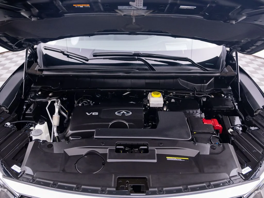 Certified Used 2023 Black INFINITI LUXE image 30