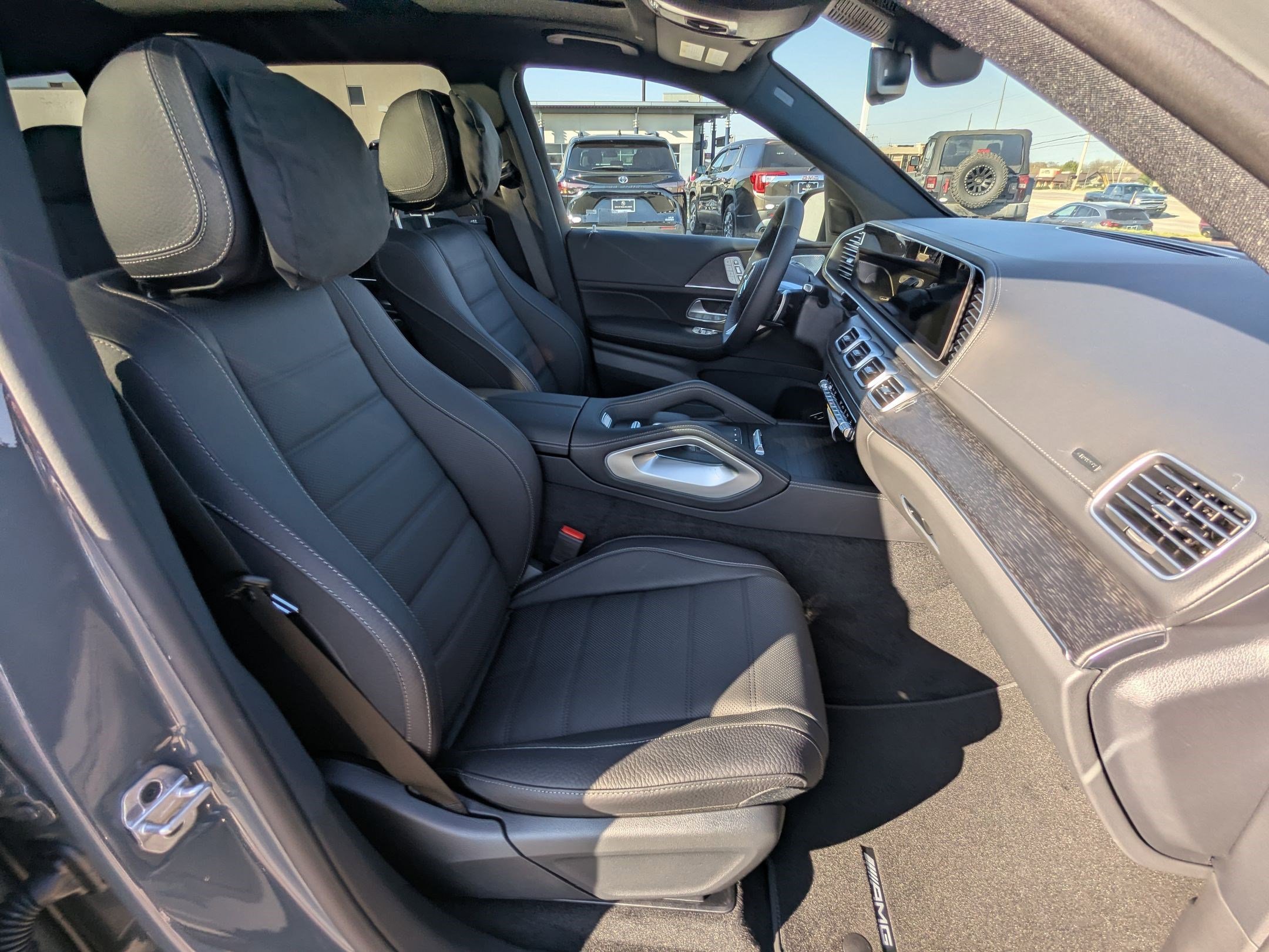 New 2026 MANUFAKTUR Silicon Grey Mercedes-Benz GLS 450 image 70