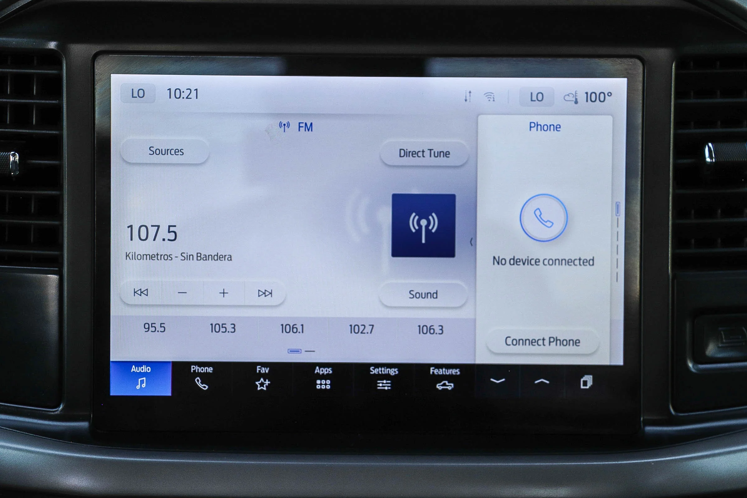 Certified Used 2025 Oxford White Ford XLT image 18