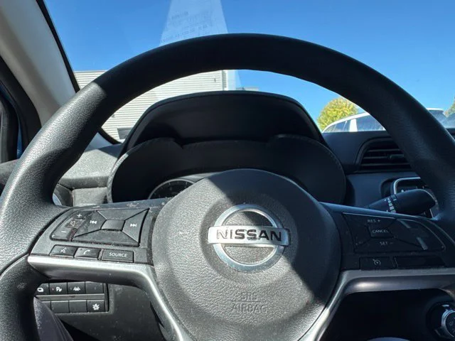 Used 2021 Blue Nissan 1.6 S image 17