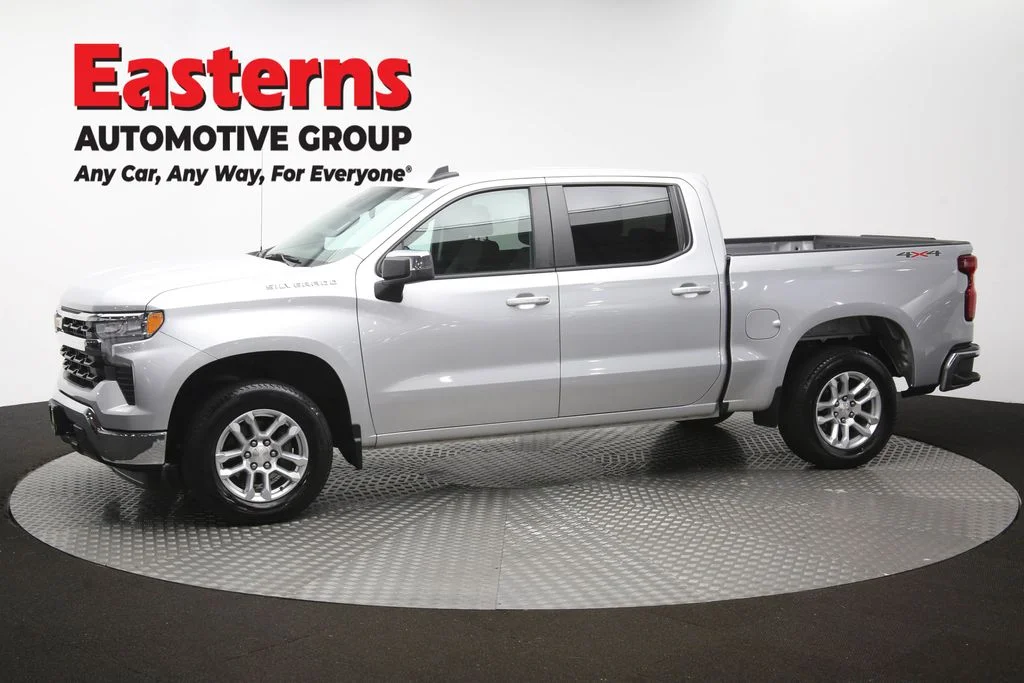 Used 2022 Silver Chevrolet LT image 60