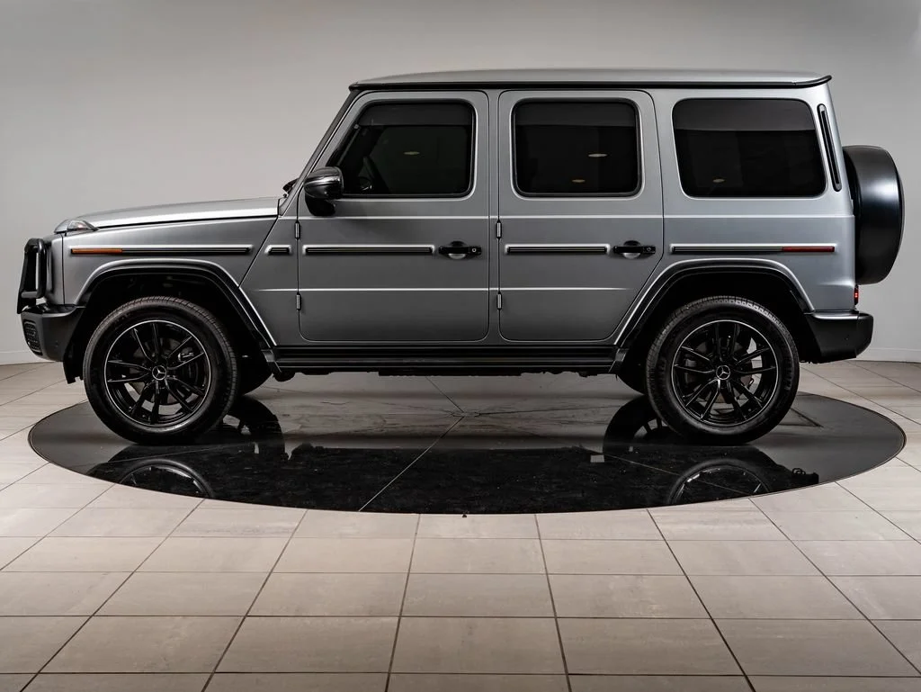 Certified Used 2025 Manufaktur Platinum Magno Mercedes-Benz G 550 image 5