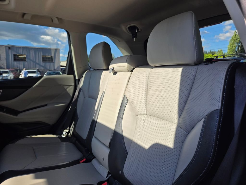 Used 2020 Horizon Blue Pearl Subaru Limited image 17