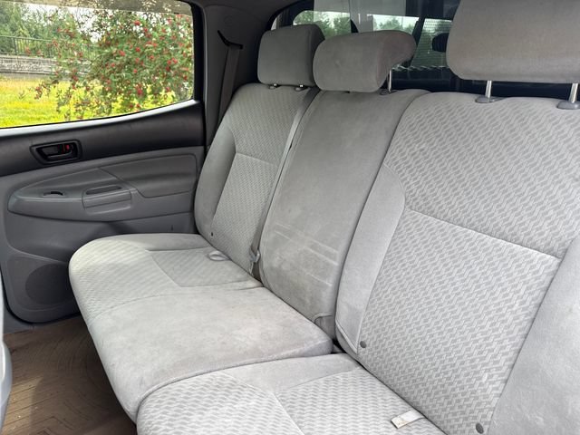 Used 2011 Pyrite Mica Toyota SR5 image 19