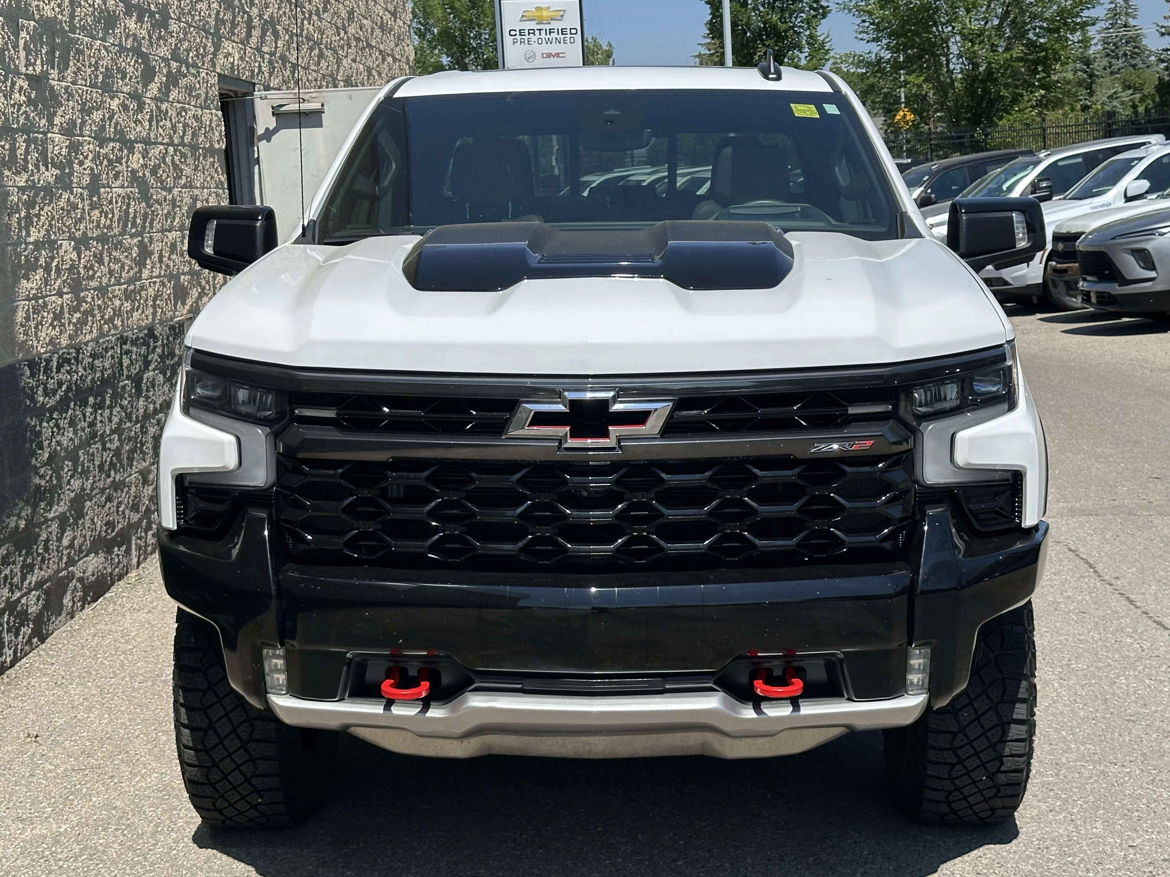 Certified Used 2024  Chevrolet ZR2 image 2