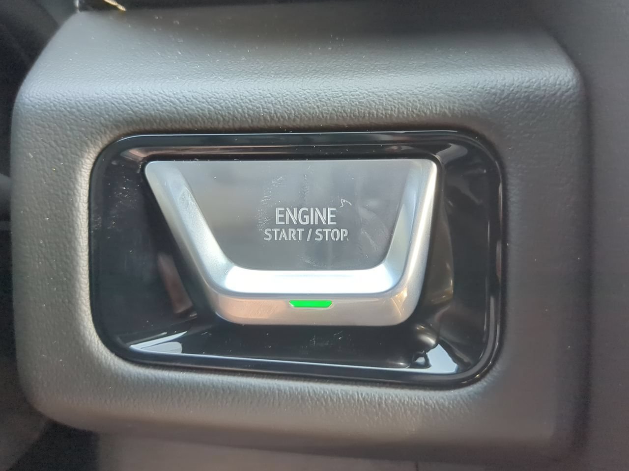 New 2026 Onyx Black GMC Elevation image 17