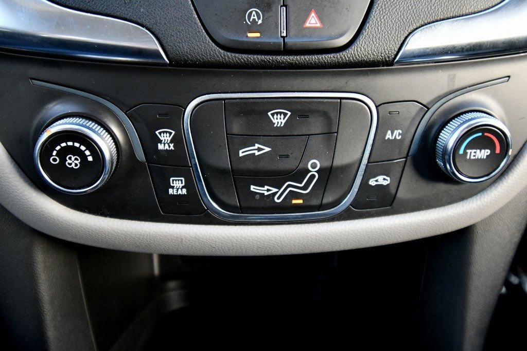 2022 Chevrolet Equinox LT - Photo 27