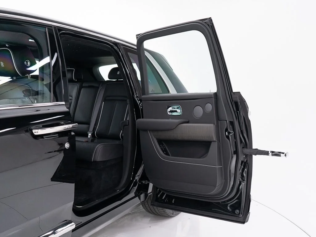New 2027 Black Diamond Rolls-Royce  image 29