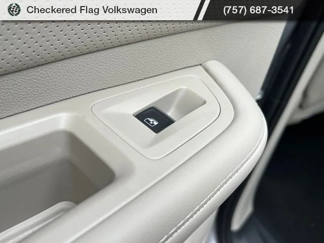 New 2026 Silver Volkswagen 2.0T SE w/Technology image 21