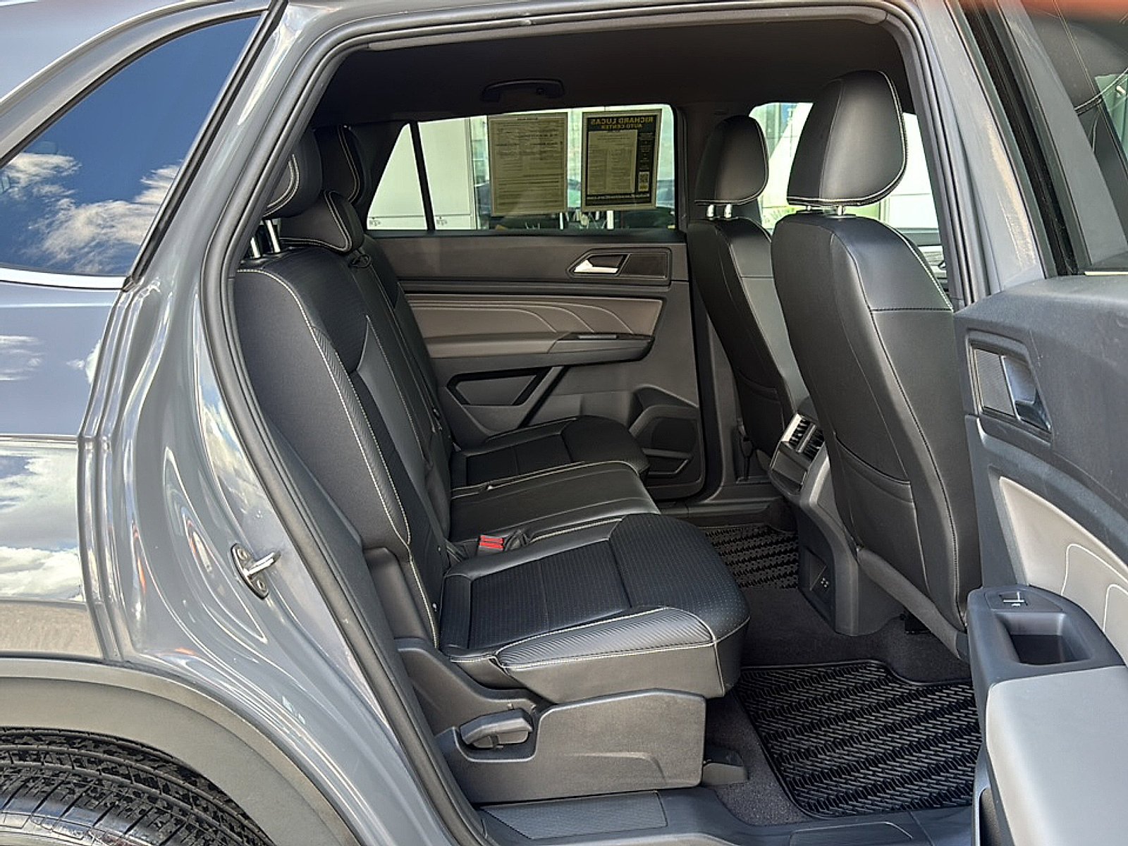 Used 2023 Gray Volkswagen 3.6L V6 SE w/Technology image 20