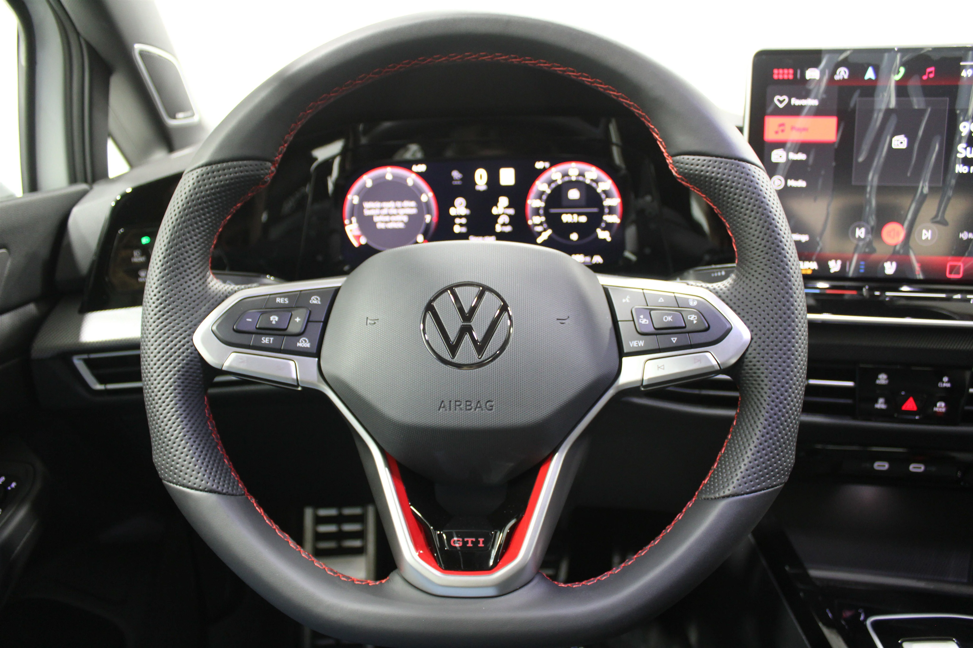 New 2026 Opal White Pearl Volkswagen Autobahn image 9