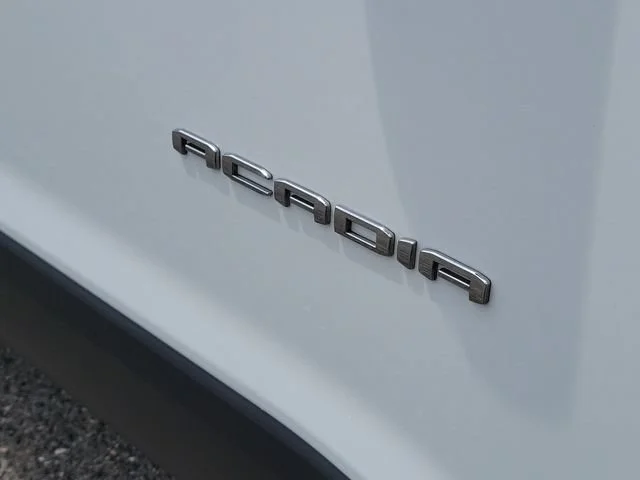 2023 GMC Acadia SLT - Photo 8