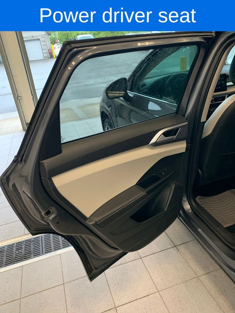 2025 Volkswagen Taos SE - Photo 7