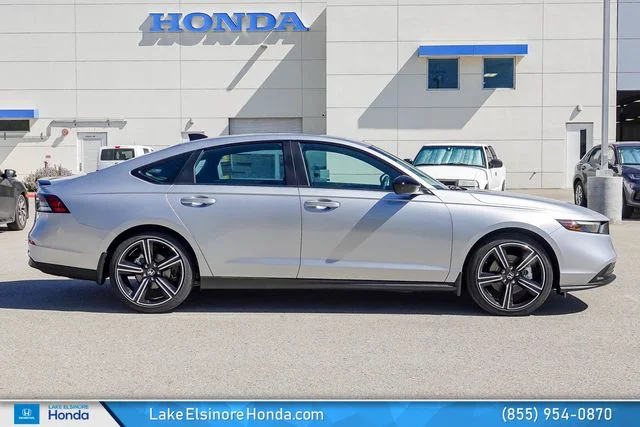 New 2026 Solar Silver Metallic Honda Sport Hybrid image 4