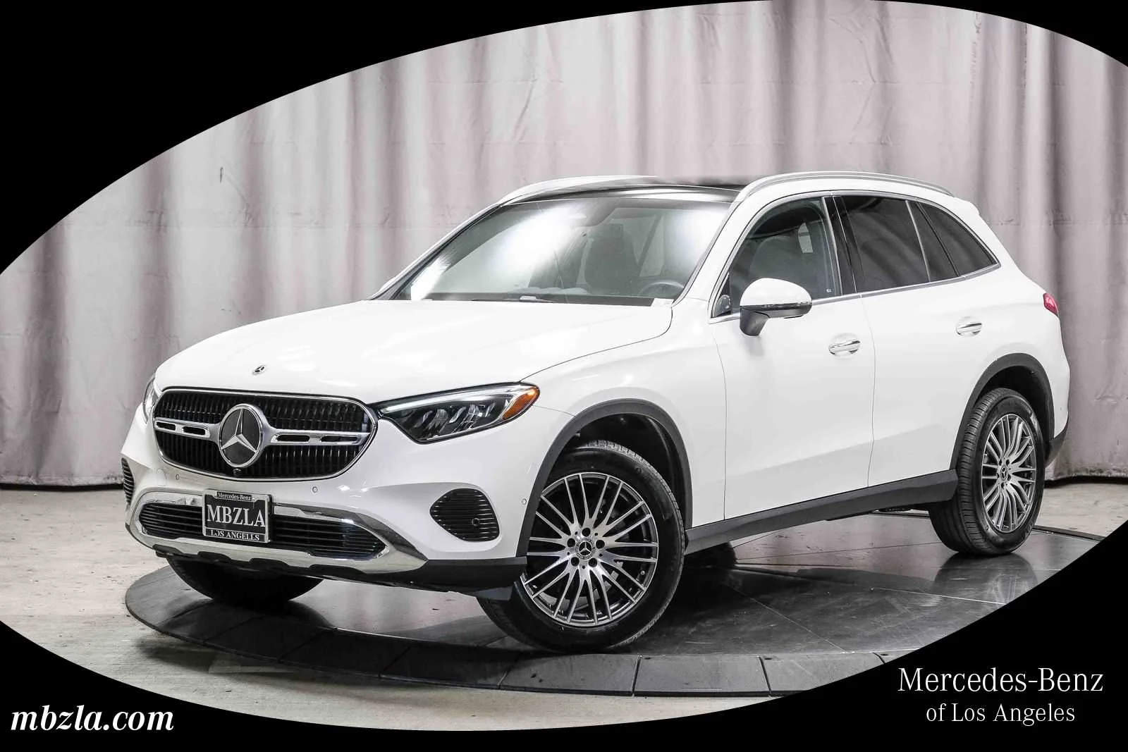 2026 Mercedes-Benz GLC GLC 300's photo
