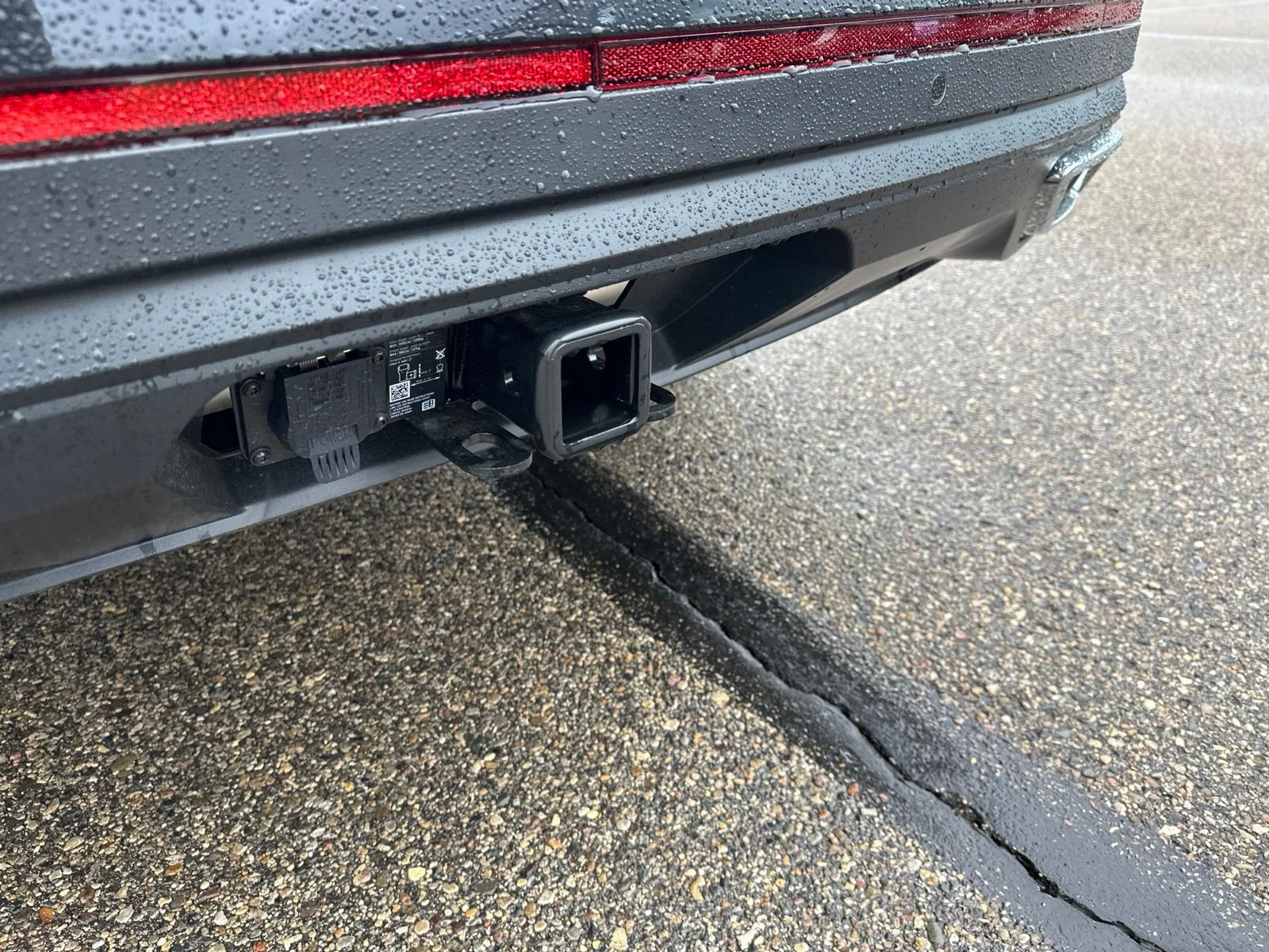 New 2026 Black Volkswagen 2.0T SE w/Technology image 6