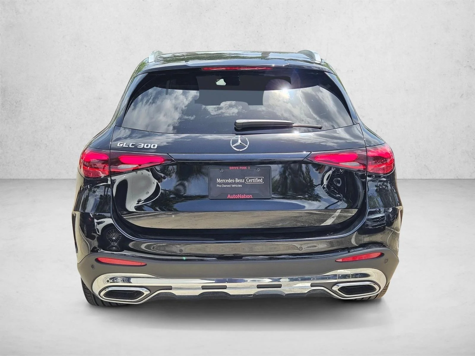 Used 2026 Black Mercedes-Benz GLC 300 image 7
