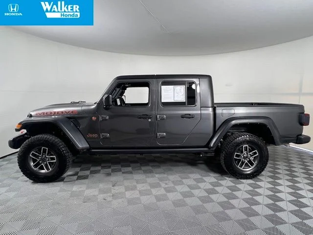 Used 2024 Crystal Metallic Jeep Mojave image 4