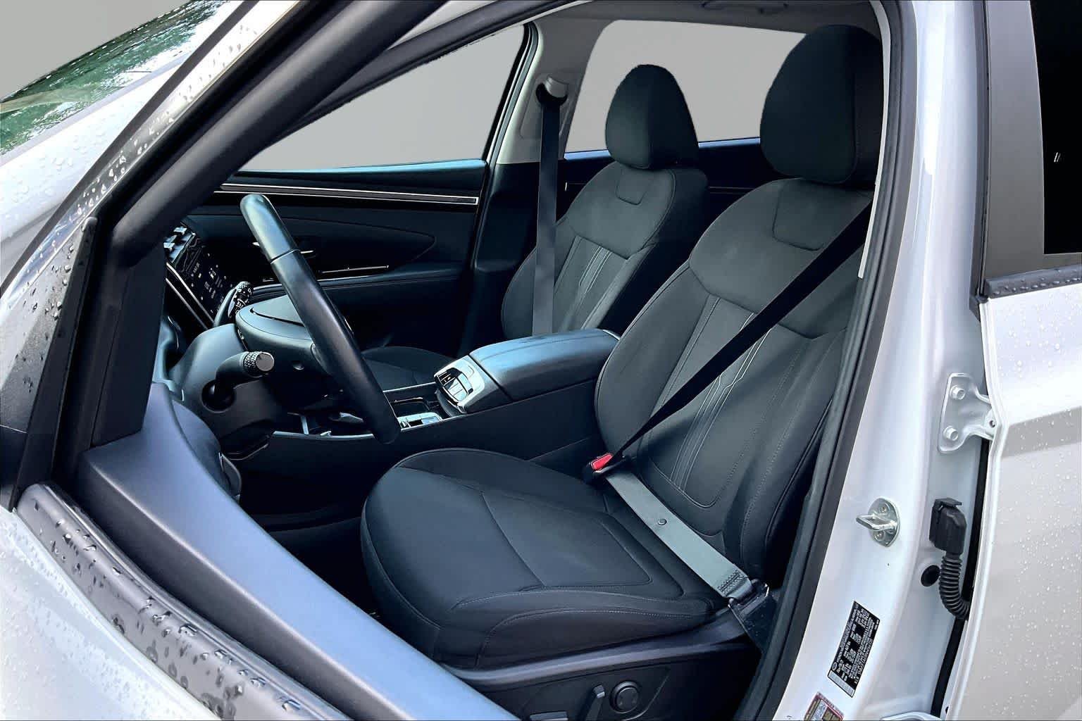 Used 2022 Quartz White Hyundai SEL image 8